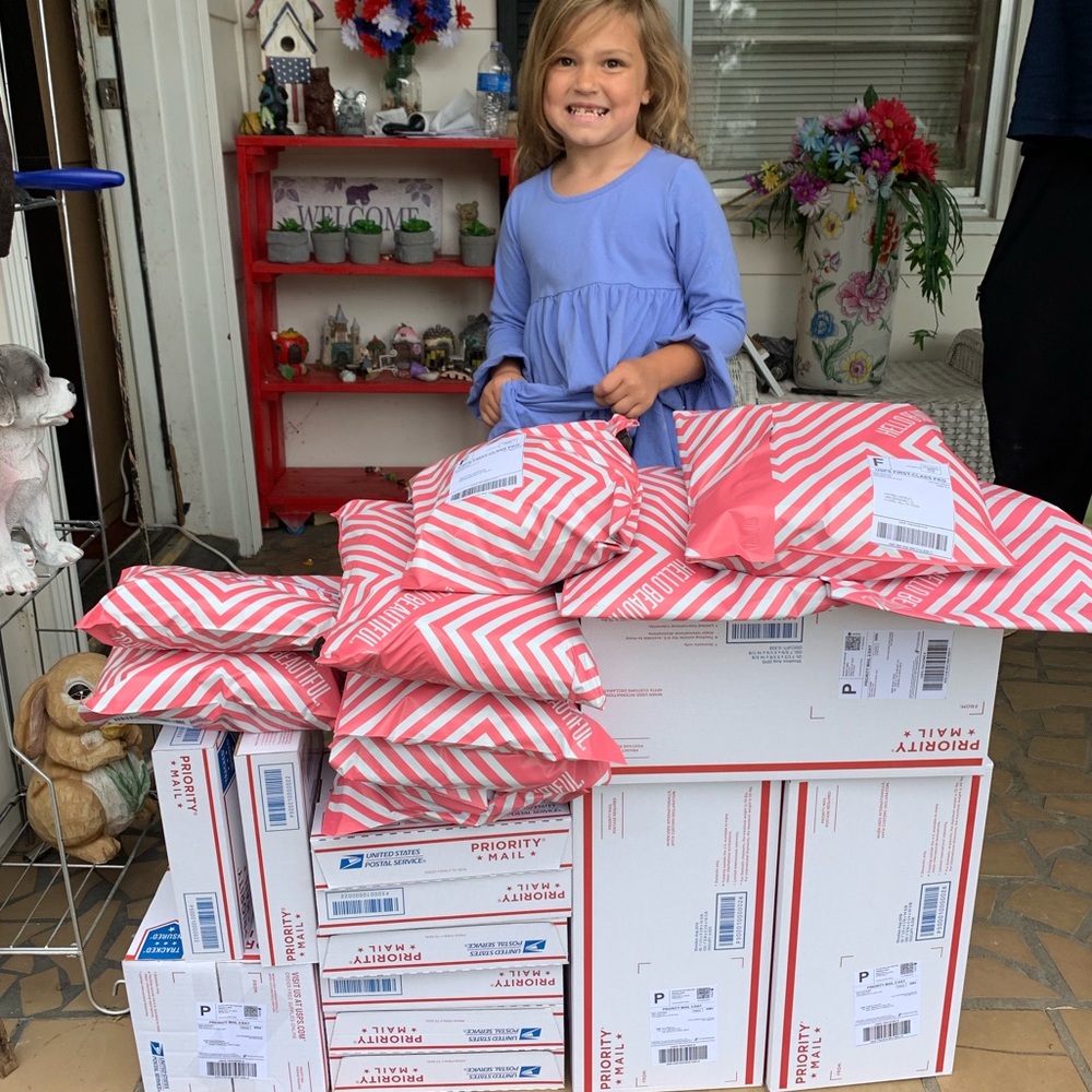 Meet your Posher, Ronni